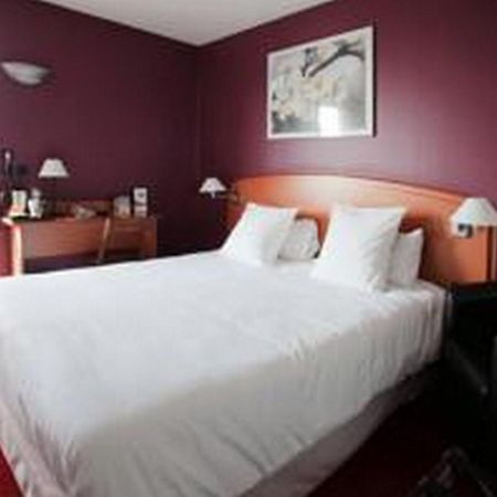 Sky Hotel Goussainville Charles De Gaulle Quarto foto