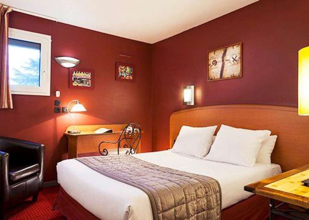 Sky Hotel Goussainville Charles De Gaulle Quarto foto