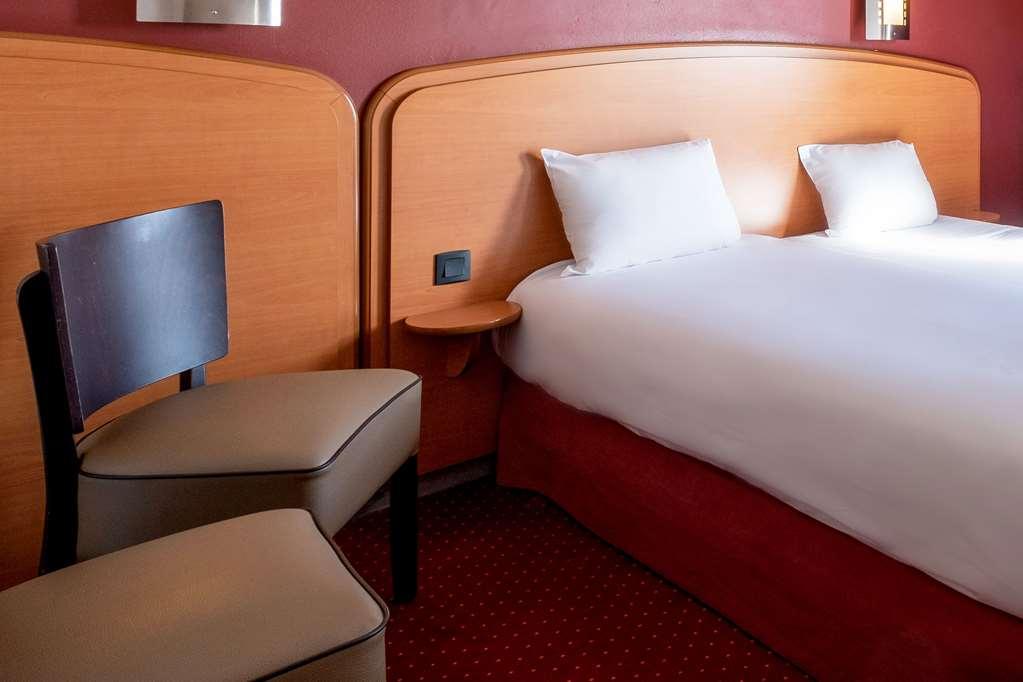 Sky Hotel Goussainville Charles De Gaulle Quarto foto